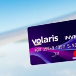 Tarjeta de crédito Volaris INVEX con avión